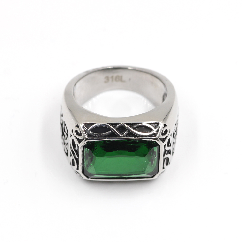 Ring with green Gem