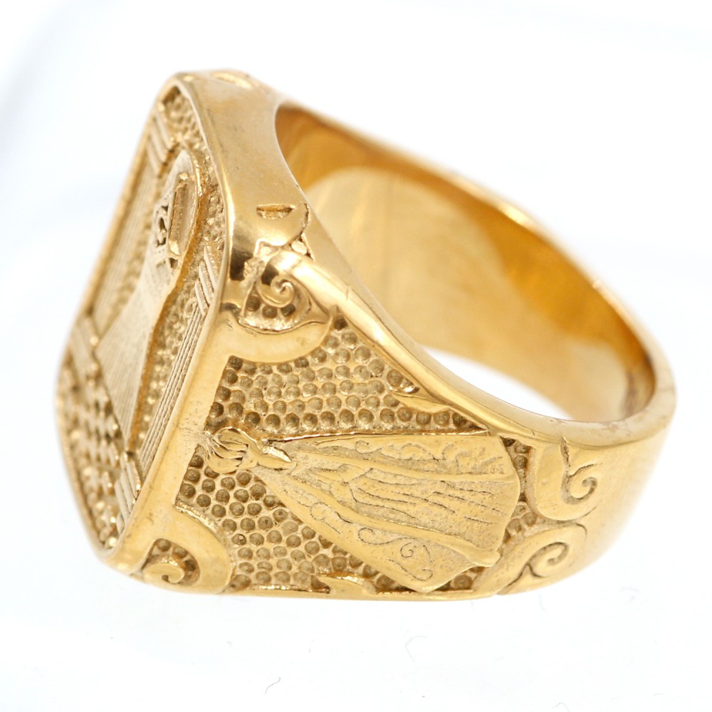 Man ring with Freemason symbol